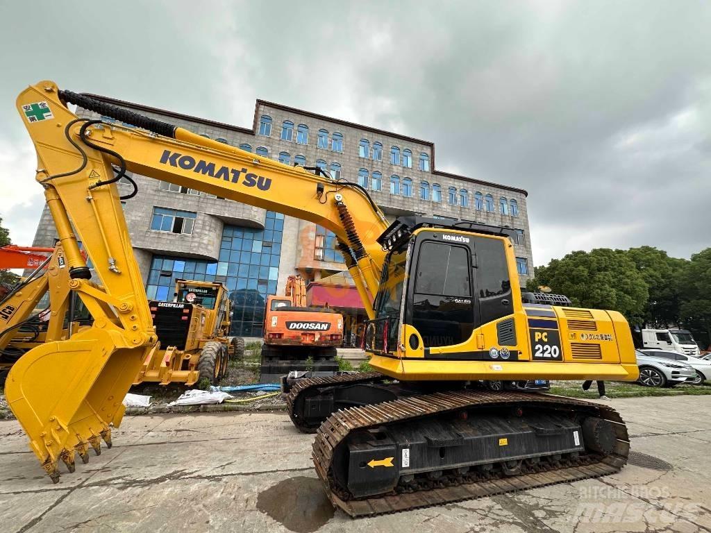 Komatsu PC 220 大型油圧ショベル12t以上（パワーショベル・ユンボ）