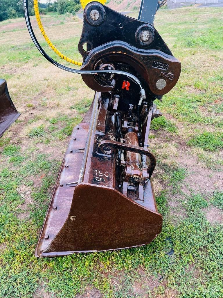 Wacker Neuson EW 100 ホイール式油圧ショベル（パワーショベル・ユンボ・バックホー）