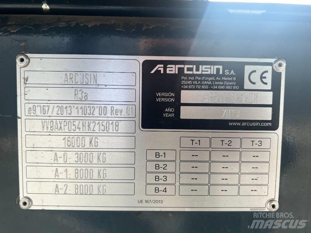 Arcusin AutoStarcker ベールトレーラー