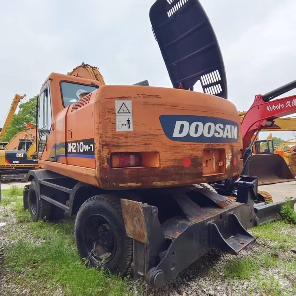 Doosan DH 210 W-7 ホイール式油圧ショベル（パワーショベル・ユンボ・バックホー）