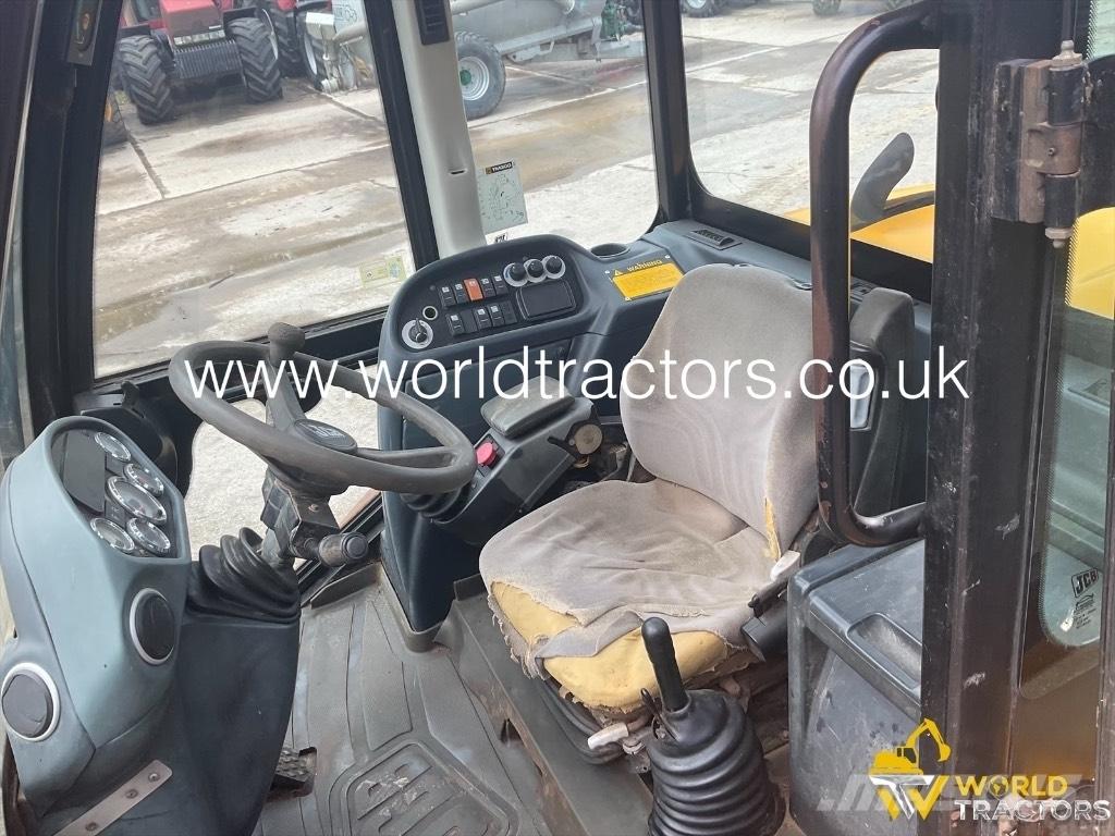 JCB TM 300 テレスコーピックハンドラー