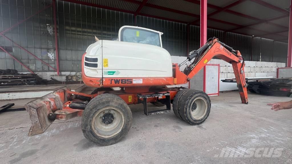 Terex TW 85 ホイール式油圧ショベル（パワーショベル・ユンボ・バックホー）