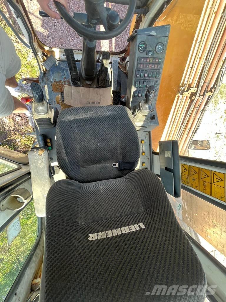 Liebherr A 904 C 廃棄物／工業産廃処理機
