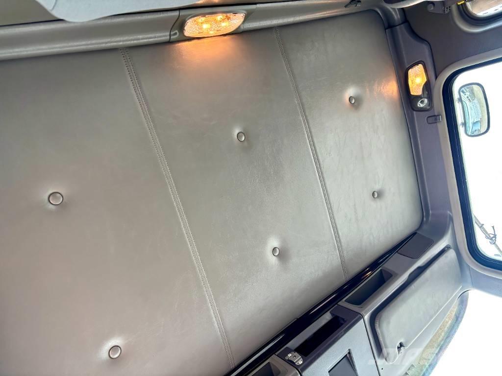 Kenworth T 800 中古トラクターヘッド | トレーラーヘッド