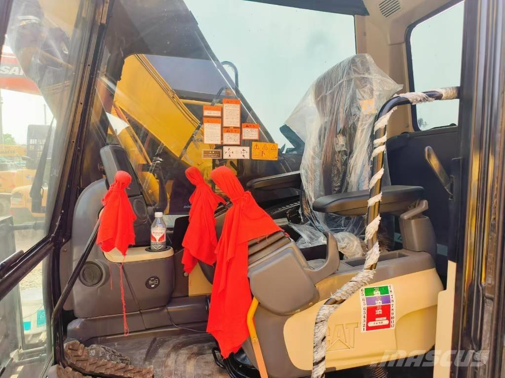 CAT 320 D 大型油圧ショベル12t以上（パワーショベル・ユンボ）