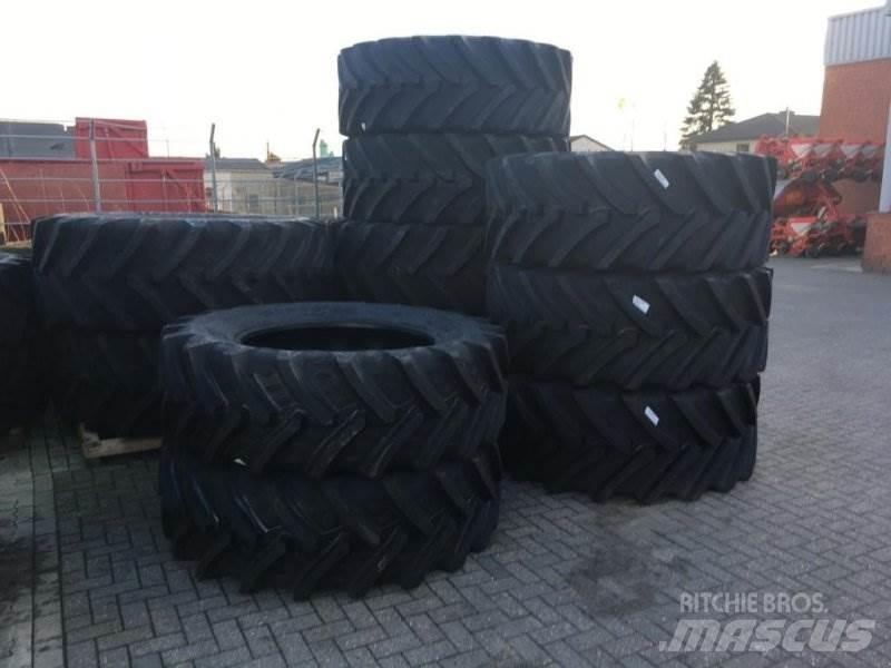 BKT 520/70 R 38 タイヤ、ホイル、リム