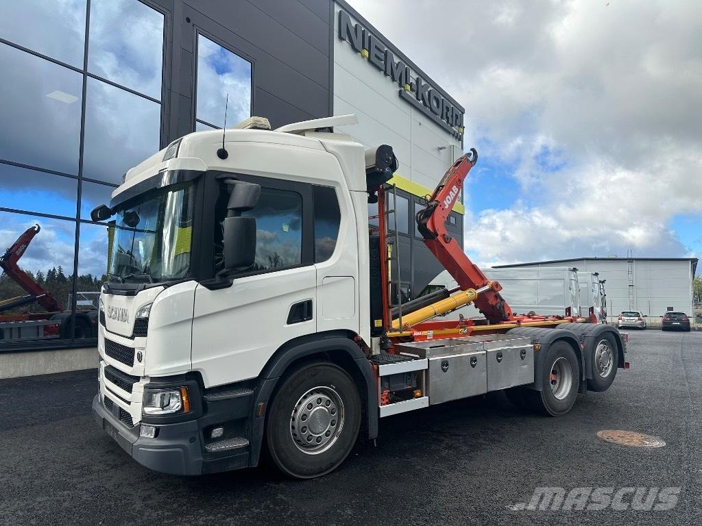 Scania P 370 6x2*4 アームロール