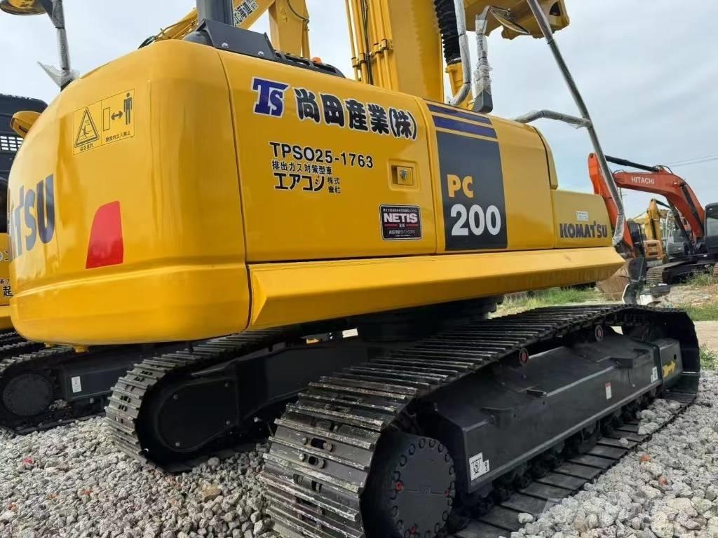 Komatsu 200-8 大型油圧ショベル12t以上（パワーショベル・ユンボ）