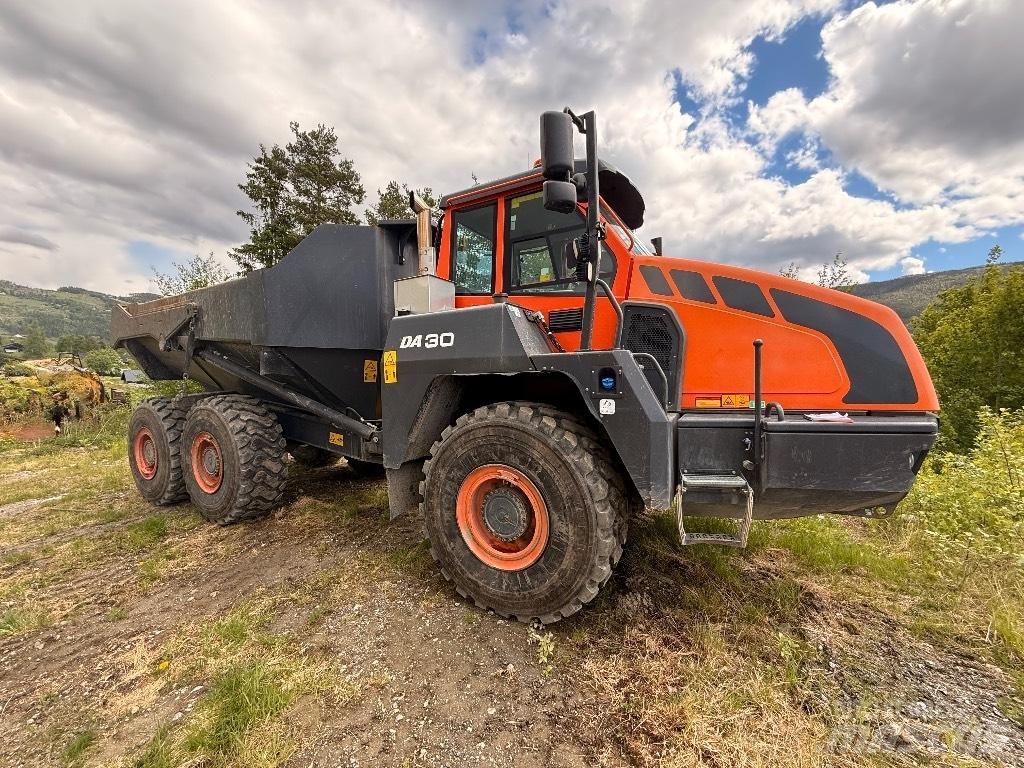 Doosan DA 30 アーティキュレート式ダンプトラック