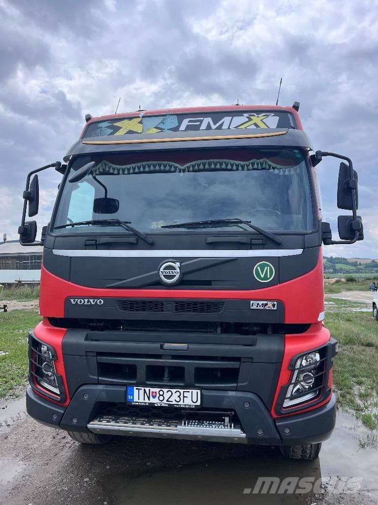 Volvo FMX 500 木材トラック
