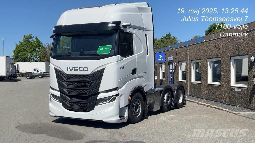 Iveco S-Way 中古トラクターヘッド | トレーラーヘッド