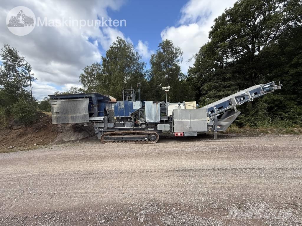 Sandvik CJ 412 自走式クラッシャー