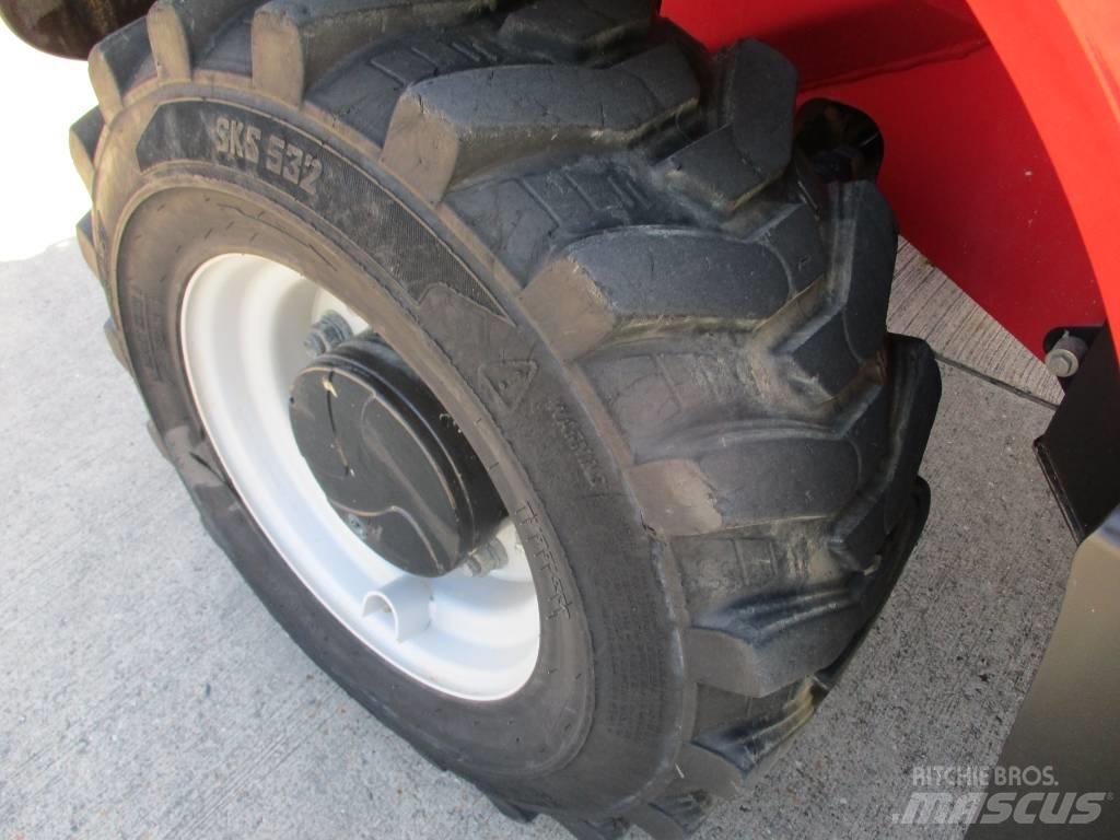 Manitou MT 625 (631) テレスコーピックハンドラー