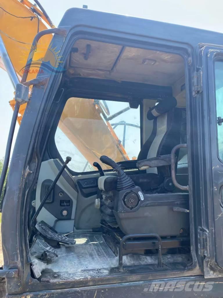 Hyundai Robex 215-7 大型油圧ショベル12t以上（パワーショベル・ユンボ）