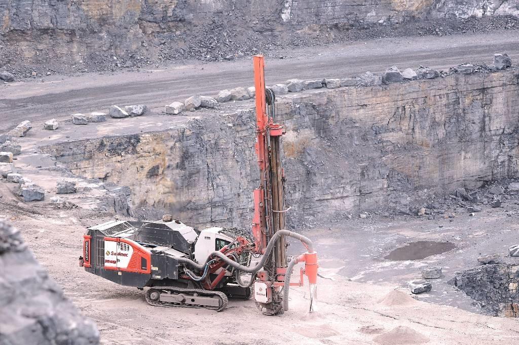 Sandvik di650i サーフェイスドリルリグ