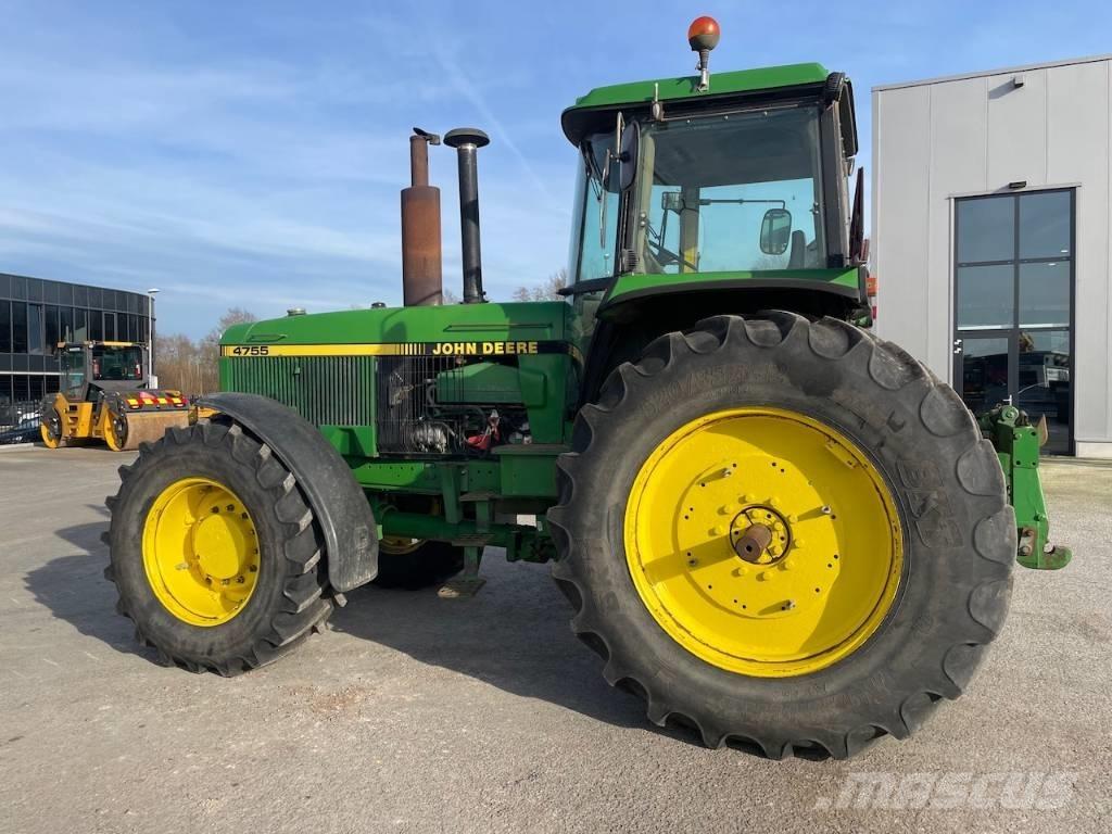 John Deere 4755 トラクター