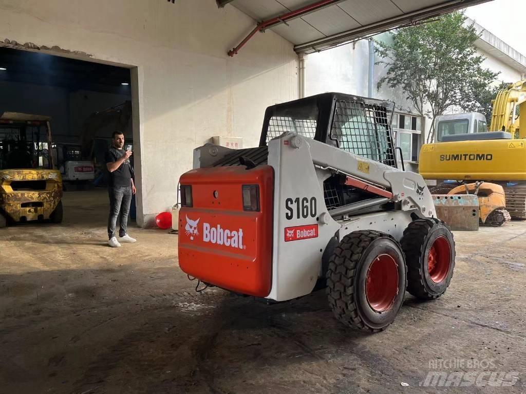 Bobcat S 160 スキッドステアローダー