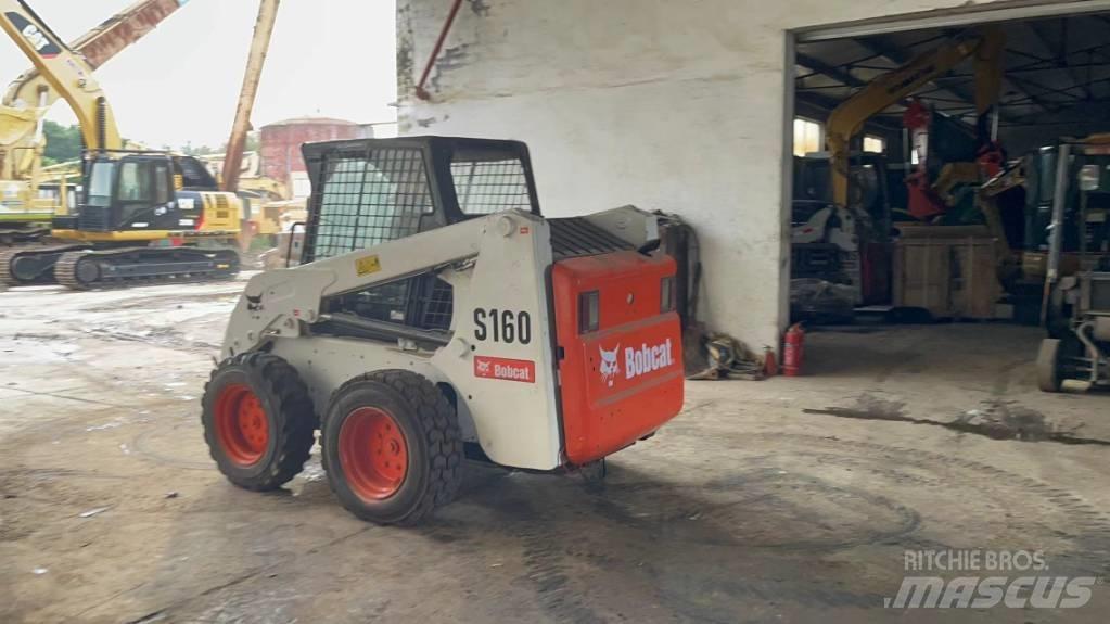 Bobcat S 160 スキッドステアローダー