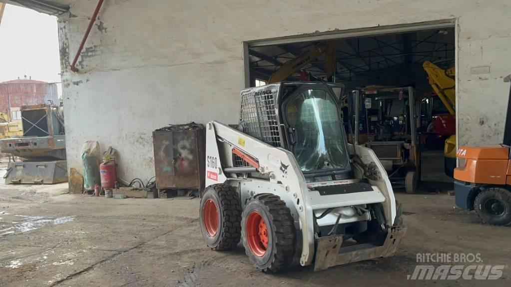 Bobcat S 160 スキッドステアローダー