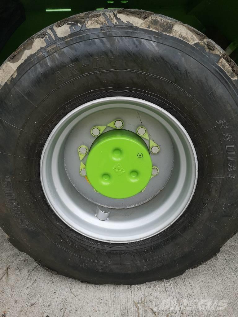 Merlo 40.30 MCSS テレスコーピックハンドラー