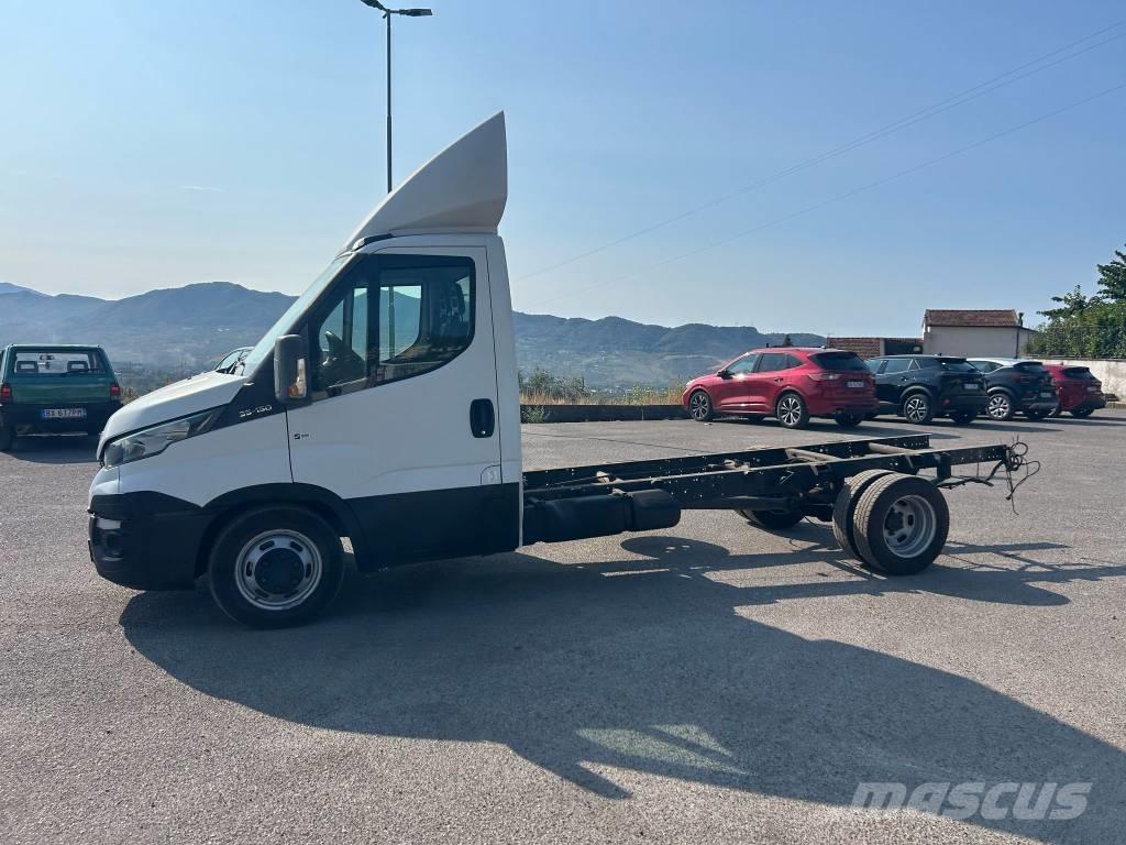 Iveco Daily 35-150 車両運搬車、キャリアカー