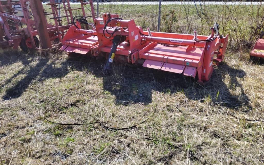 Maschio C 300 パワーハローとロータリーハロー