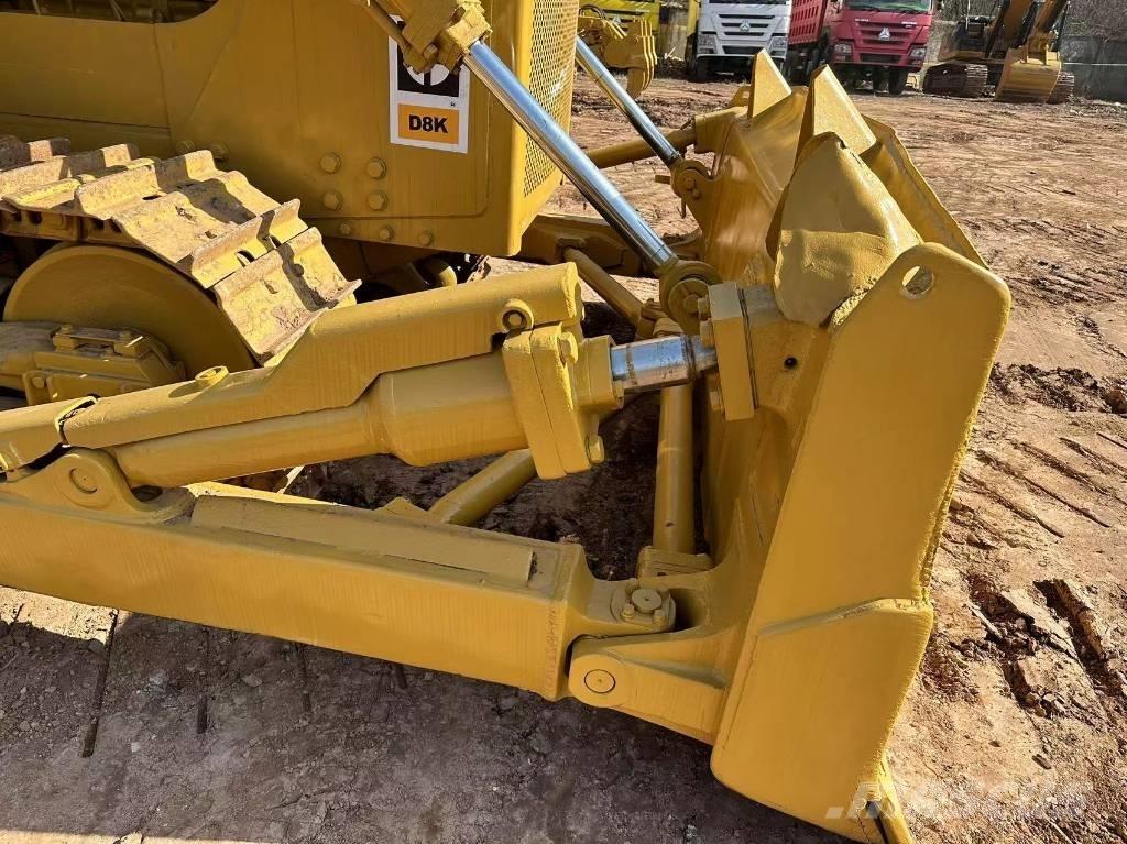 CAT D 8 K ブルドーザー