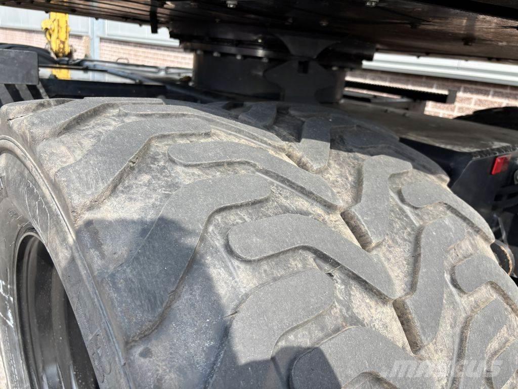 Yanmar B75W ホイール式油圧ショベル（パワーショベル・ユンボ・バックホー）
