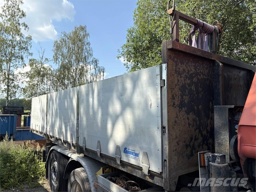 Volvo FM460 6x2*4 クレーントラック、ユニック車