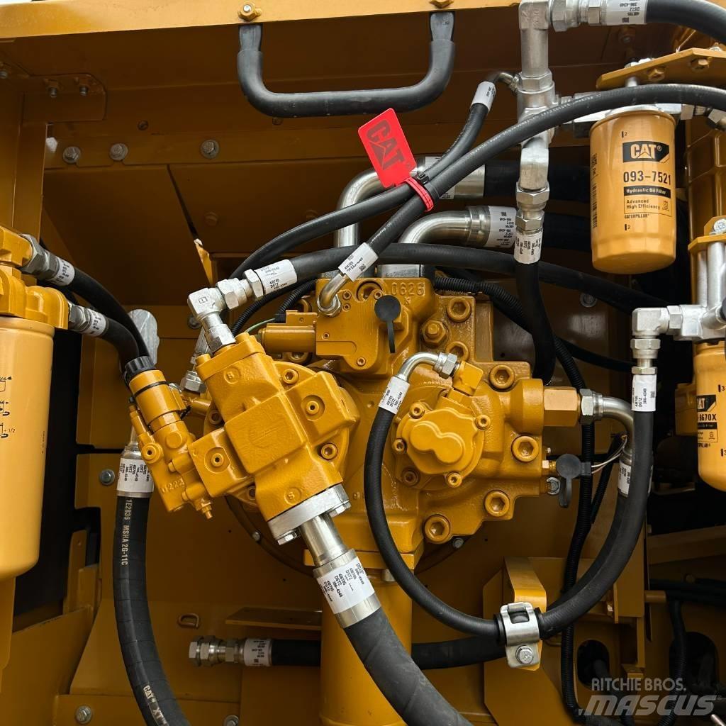 CAT 336D2L 大型油圧ショベル12t以上（パワーショベル・ユンボ）