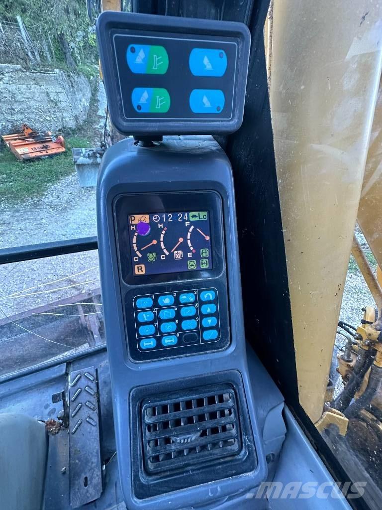 Komatsu PW 160-7E0 ホイール式油圧ショベル（パワーショベル・ユンボ・バックホー）