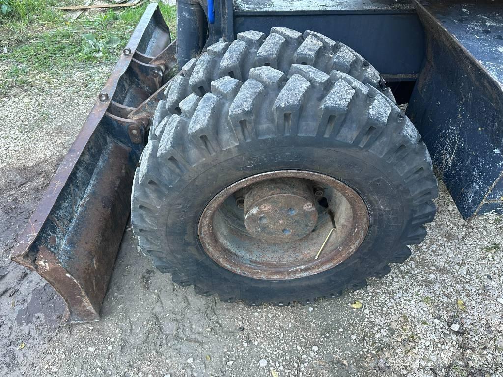 Komatsu PW 160-7E0 ホイール式油圧ショベル（パワーショベル・ユンボ・バックホー）