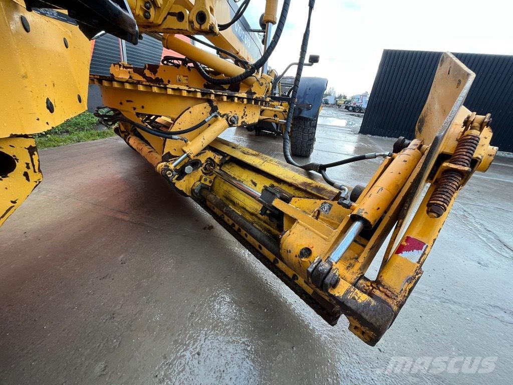 Volvo G 946 モーターグレーダー