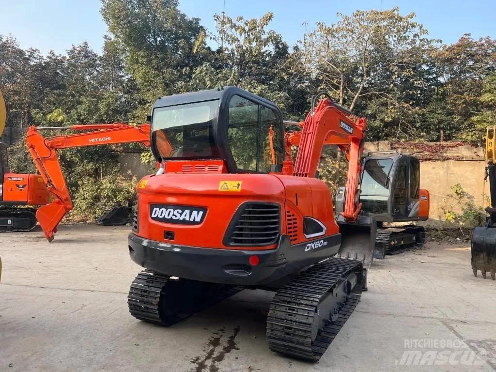 Doosan DX 60-9C ミニ油圧ショベル 7t以下（ミニユンボ・ミニディガー）