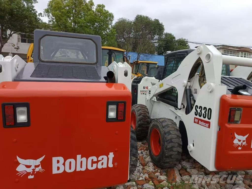 Bobcat S 590 スキッドステアローダー