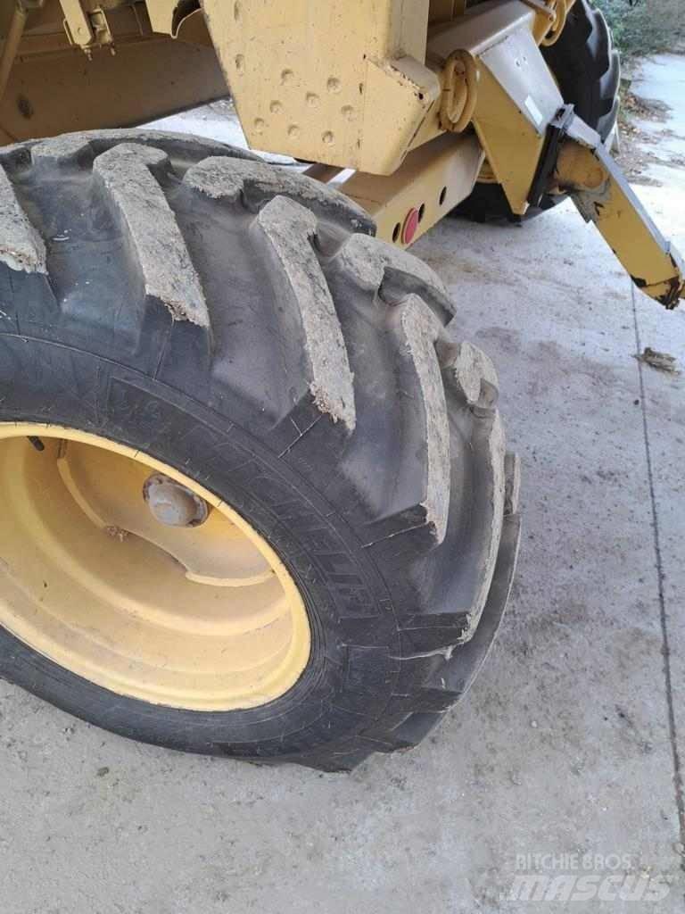 New Holland TX 66 コンバイン