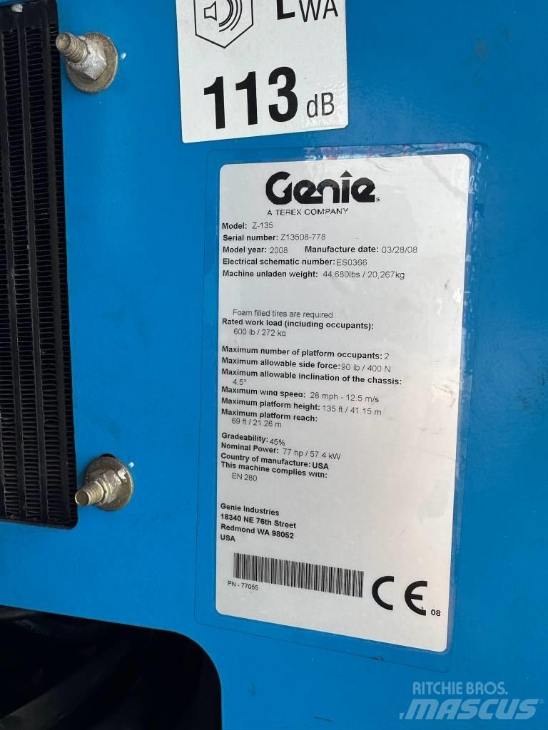 Genie Z 135/70 ブームリフト　屈伸型