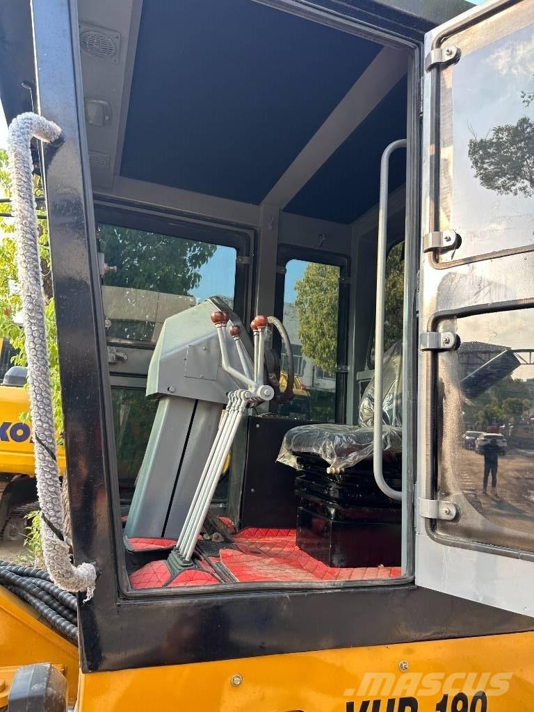 CAT 140 K モーターグレーダー