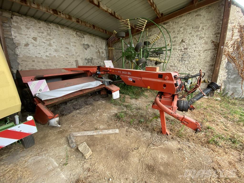 Kuhn FC303GL 牽引式モア/芝刈り機