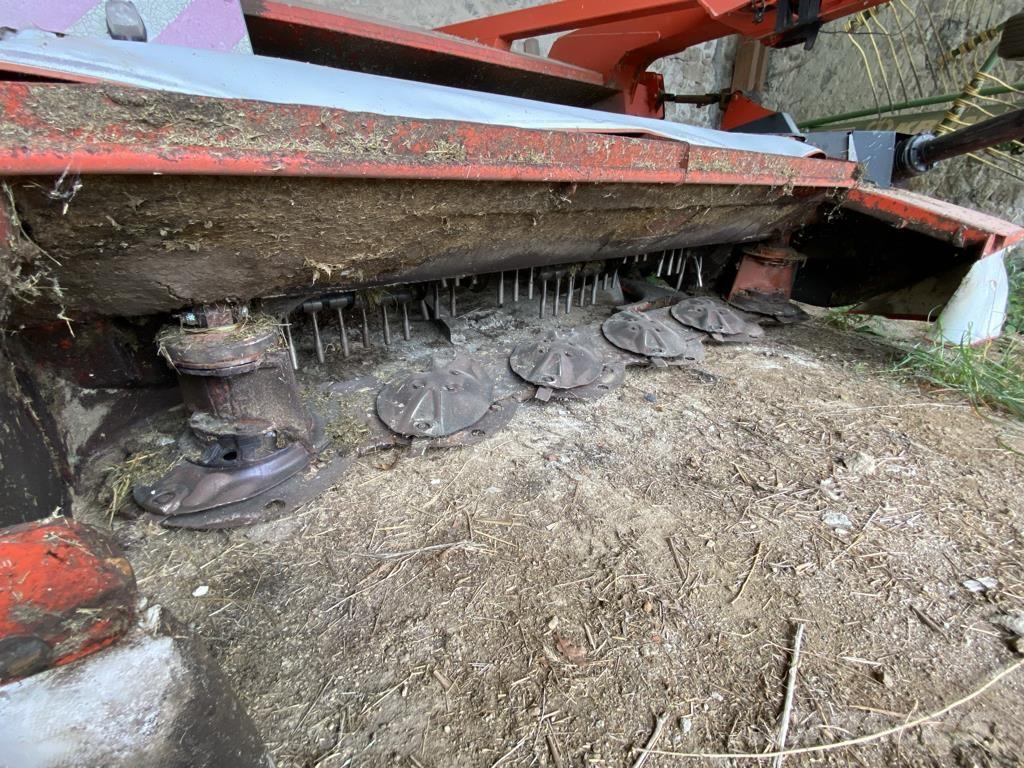 Kuhn FC303GL 牽引式モア/芝刈り機