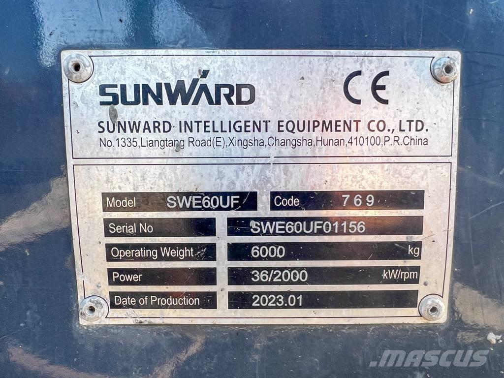 Sunward 60UF ミニ油圧ショベル 7t以下（ミニユンボ・ミニディガー）