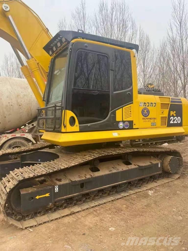 Komatsu pc220-8 大型油圧ショベル12t以上（パワーショベル・ユンボ）