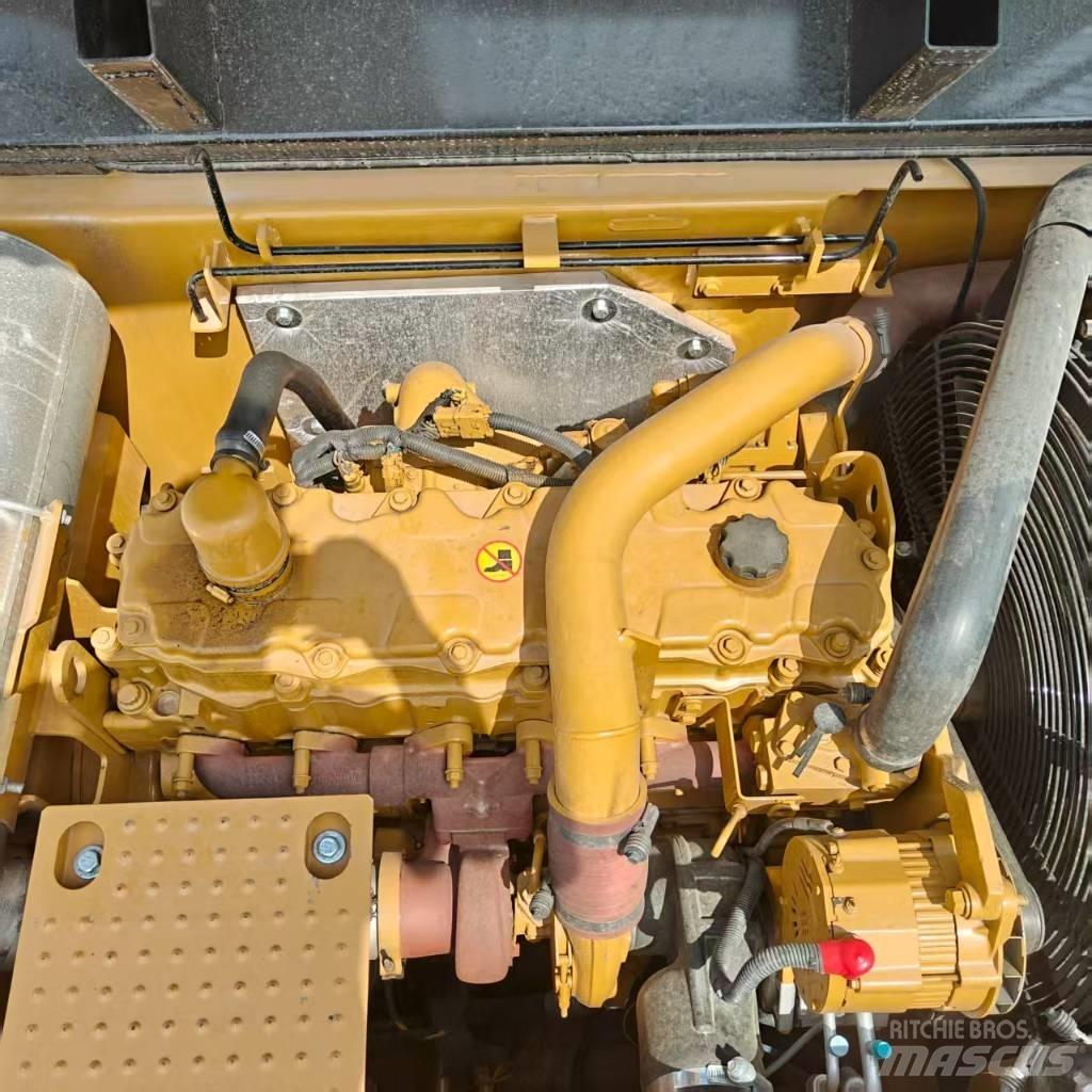CAT 329 D 大型油圧ショベル12t以上（パワーショベル・ユンボ）