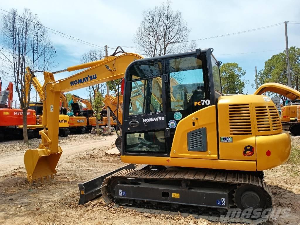 Komatsu PC 70 中型油圧ショベル 7ｔ-12ｔ（ユンボ・パワーショベル・バックホー）