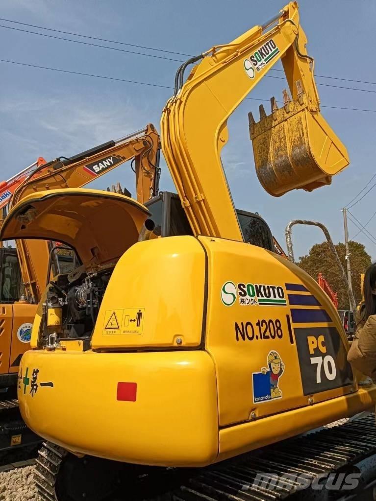 Komatsu PC 70 中型油圧ショベル 7ｔ-12ｔ（ユンボ・パワーショベル・バックホー）