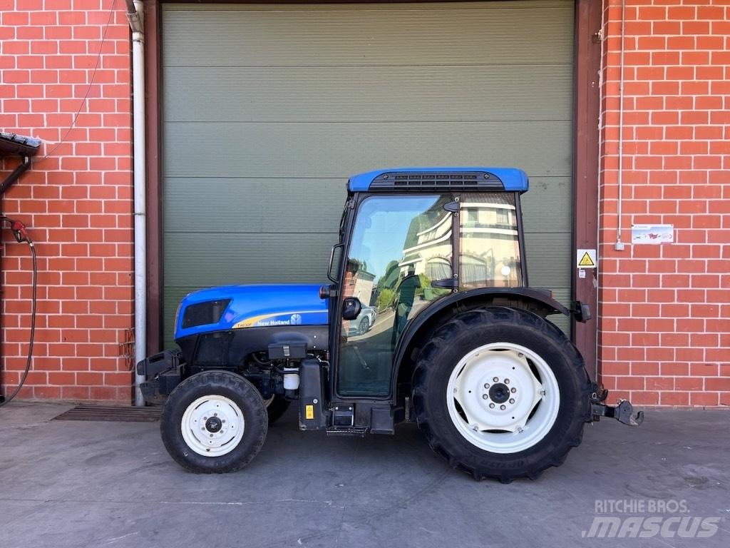 New Holland T4030F トラクター