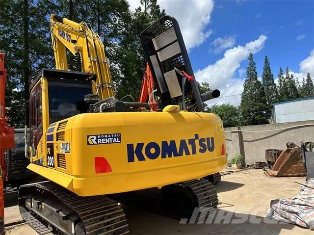 Komatsu PC 200-8 大型油圧ショベル12t以上（パワーショベル・ユンボ）