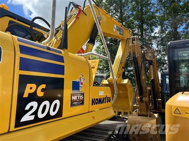 Komatsu PC 200-8 大型油圧ショベル12t以上（パワーショベル・ユンボ）