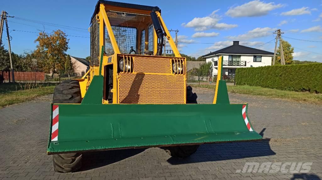 LKT 81 スキッダー