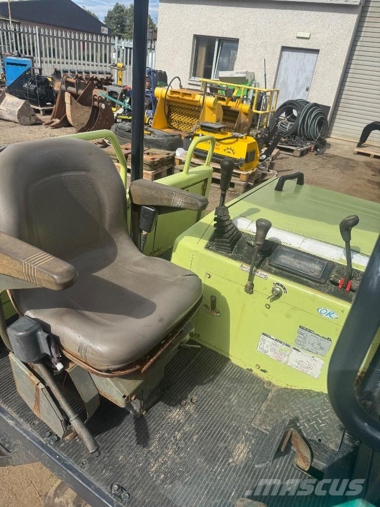 Yanmar C 30 キャリアダンプ